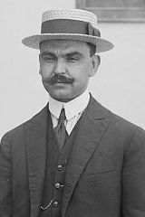 Retrato de Aarón Sáenz