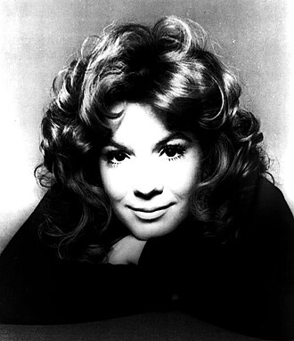 Retrato de Vikki Carr