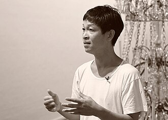 Retrato de Danh Vö