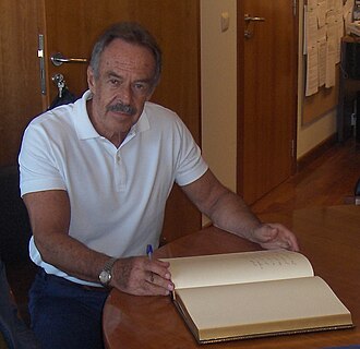 Retrato de René Drucker Colín