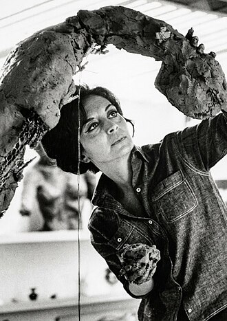 Retrato de Charlotte Yazbek