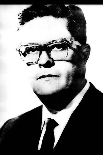 Retrato de Guillermo González Camarena