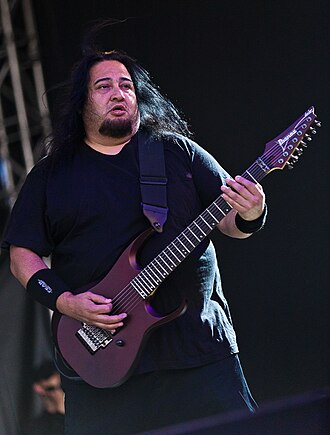 Retrato de Dino Cazares