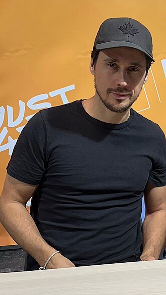 Retrato de Peter Gadiot