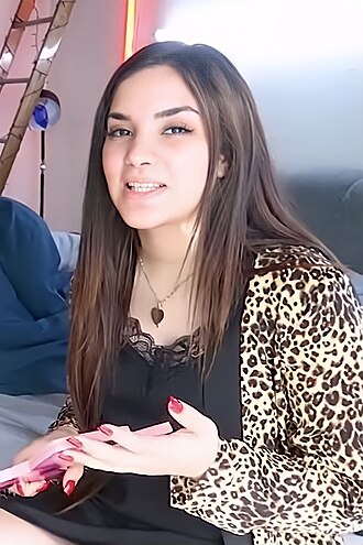 Retrato de Kimberly Loaiza