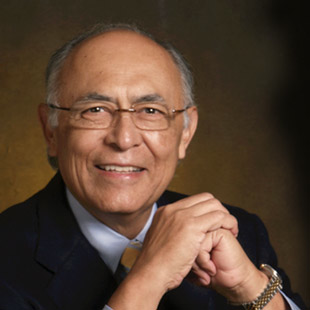 Retrato de Héctor Ruiz